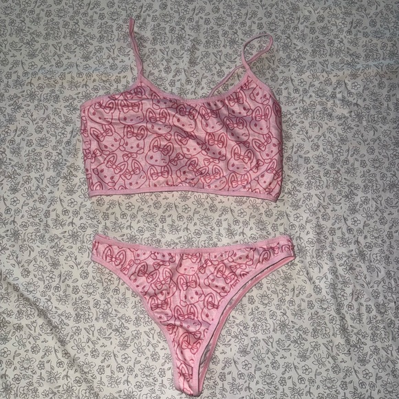 SHEIN Other - SHEIN Pink Cartoon Print Bra Set